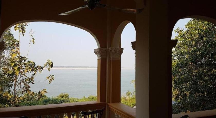 Le Relais De Chhlong Hotel Kratie Ngoại thất bức ảnh